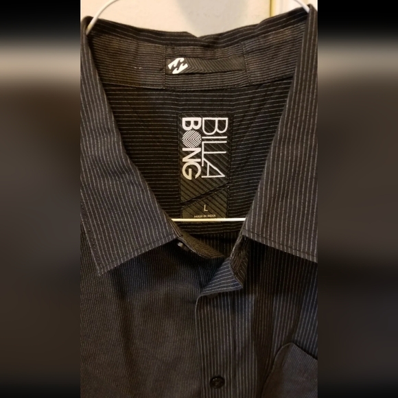 Billabong Short Sleeve Button Down Shirt Mens Sz L striped - Picture 2 of 6